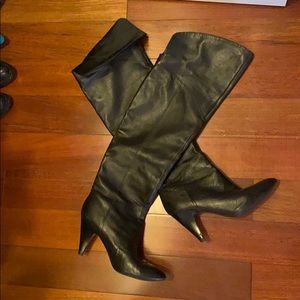 Guess boots